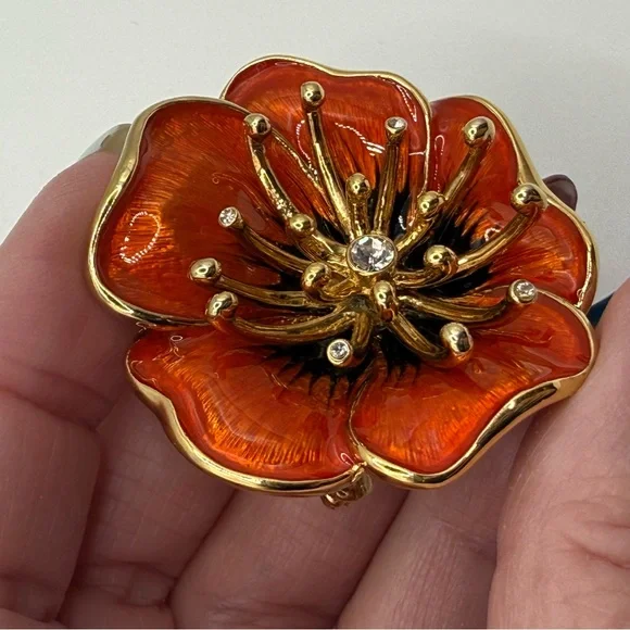 Vintage Monet Poppy Brooch β’ Red-Orange Enamel + Rhinestones β’ 2β β’ Signed - Picture 6 of 16